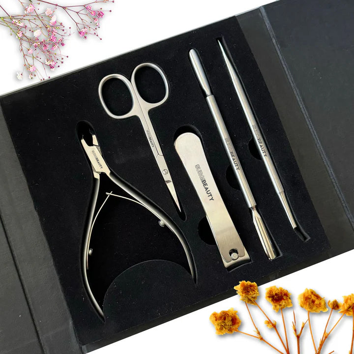 SURGI BEAUTY Professional 5-Piece Manicure Kit Silver, Manicure & Pedicure Kit, Beauty Instruments. Brazil Canada Chile Europe France Germany Mexico Middle East North America Paris South Africa United Kingdom USA Spain